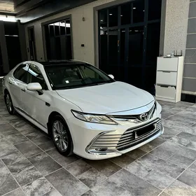 Toyota Camry 2023