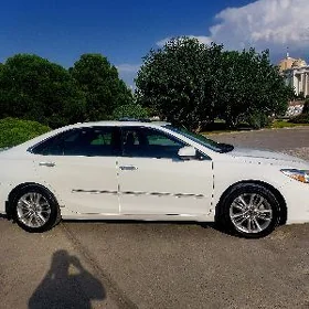 Toyota Camry 2016