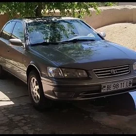 Toyota Camry 2000