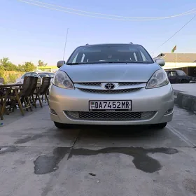 Toyota Sienna 2006