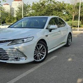 Toyota Camry 2022
