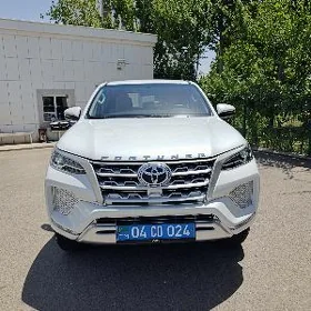 Toyota Fortuner 2025