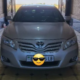 Toyota Camry 2010