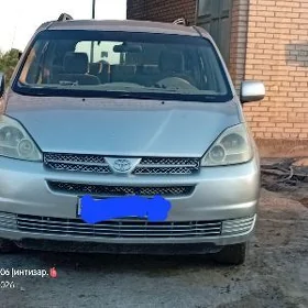 Toyota Sienna 2005