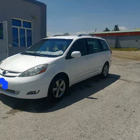 Toyota Sienna 2006