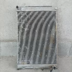 3.3 Siÿena radiator morda