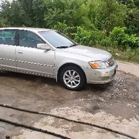 Toyota Avalon 2000