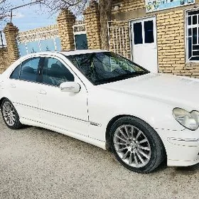 Mercedes-Benz 230E 2005