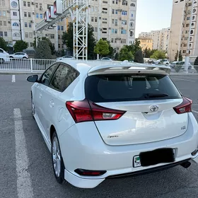 Toyota Corolla iM 2017
