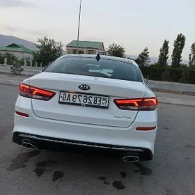 Kia Optima 2020