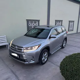 Toyota Highlander 2018