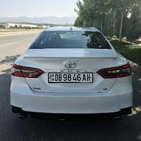 Toyota Camry 2020