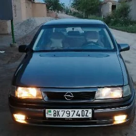 Opel Vectra 1990