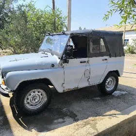 UAZ 469 2000