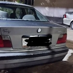BMW 320 1992