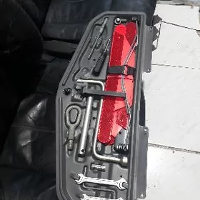 BMW e39 Bagaj acarlary