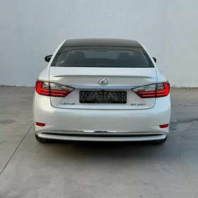 Lexus ES 350 2016
