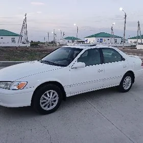 Toyota Camry 2000
