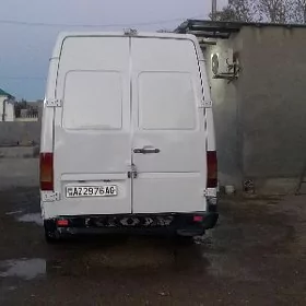 Volkswagen Transporter 2004