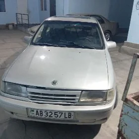 Opel Vectra 1992