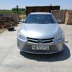 Toyota Camry 2017