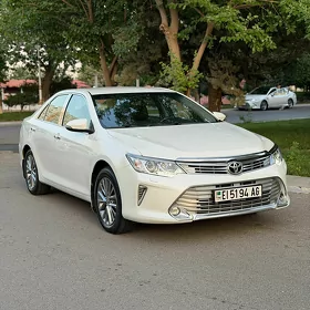 Toyota Camry 2016