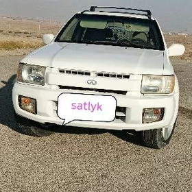 Infiniti QX4 2003