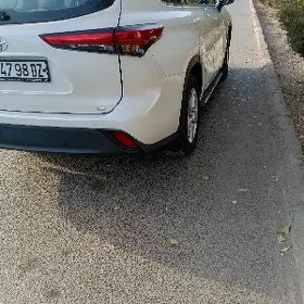 Toyota Highlander 2020