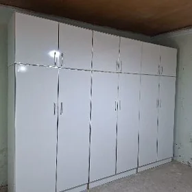 Şkaf uly