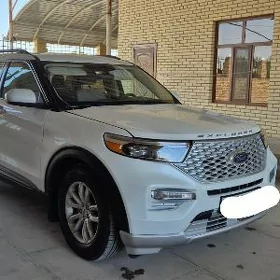 Ford Explorer 2021