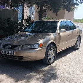 Toyota Camry 1998