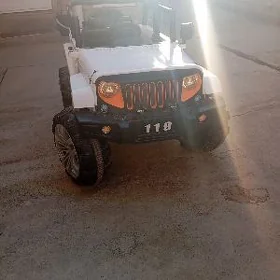 oyuncak mini jeep maşin
