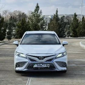 Toyota Camry 2020