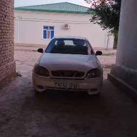 Daewoo Lanos 1999