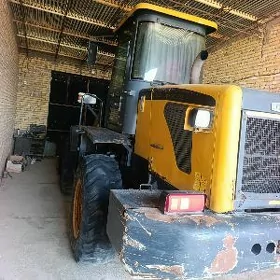 XCMG LW300F 2010