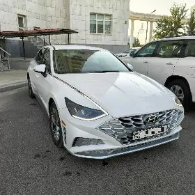 Hyundai Sonata 2021