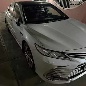 Toyota Camry 2024