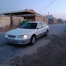 Toyota Camry 1999