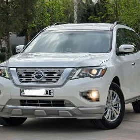 Nissan Pathfinder 2017