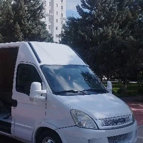 Ýük daşama we sowadyjy hyzmaty