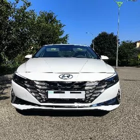 Hyundai Elantra 2021