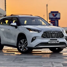 Toyota Highlander 2022