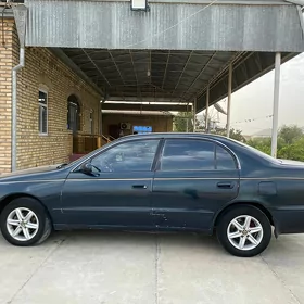 Toyota Corona 1992