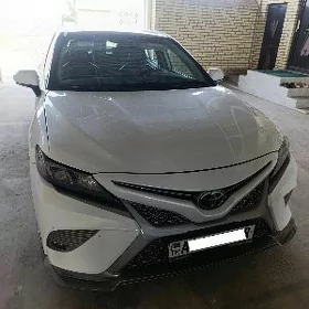 Toyota Camry 2022