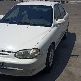Kia Sephia 2001