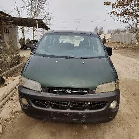 Hyundai H-1 1999