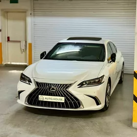 Lexus ES 350 2019