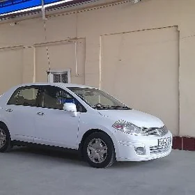 Nissan Versa 2010