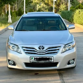 Toyota Camry 2011