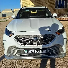Toyota Highlander 2023